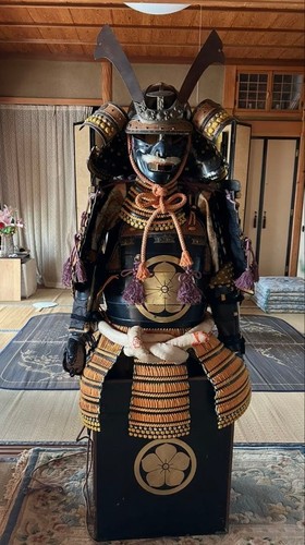 Life size samurai armor - size,