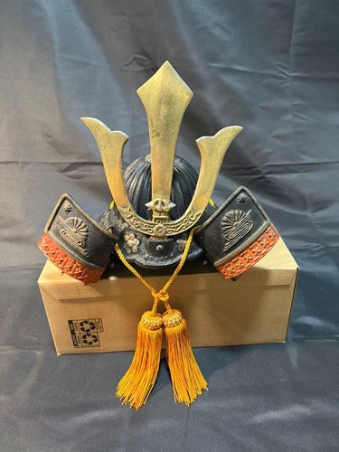 Japanese samurai armor - samurai, bushi